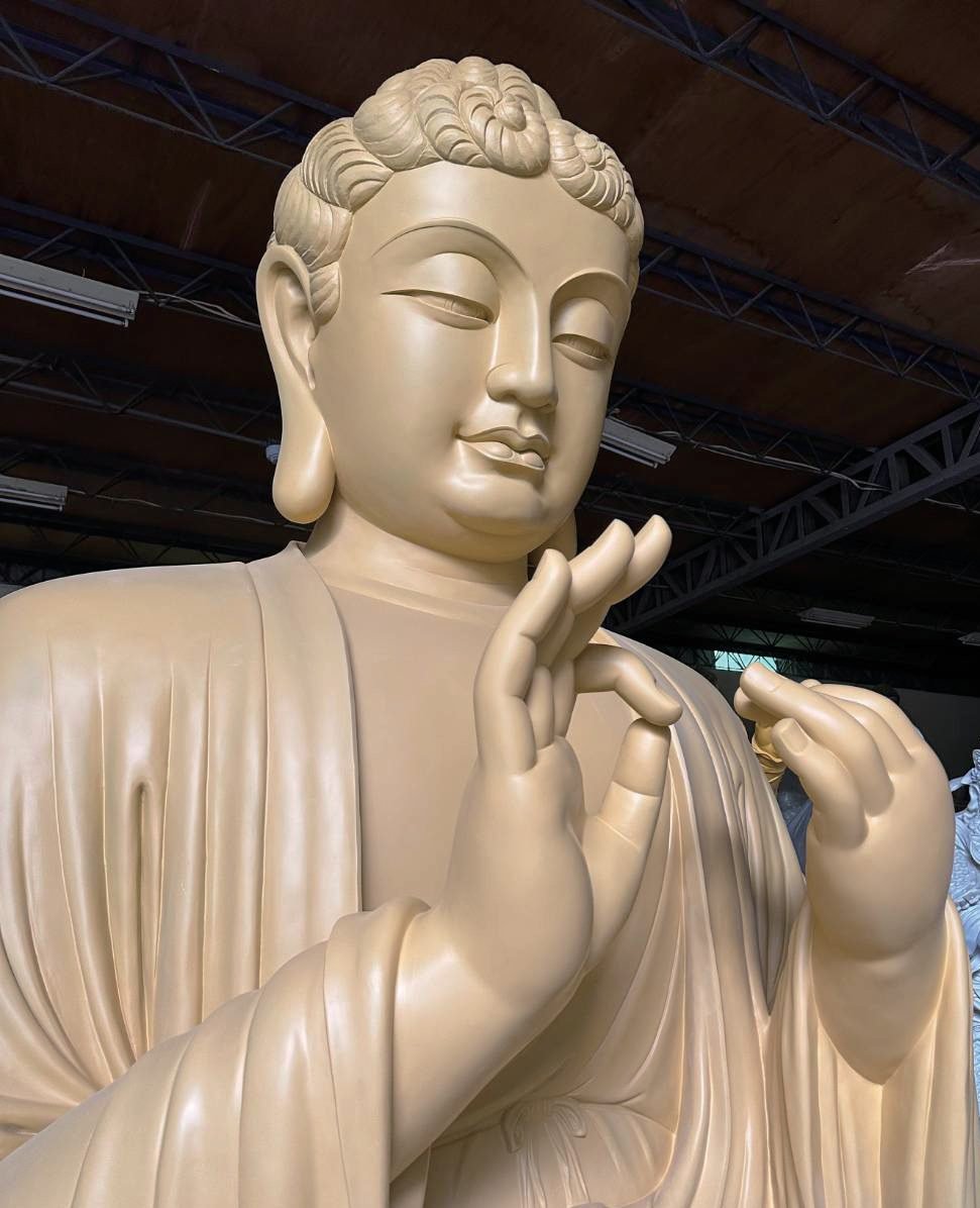主供奉釋迦摩尼佛